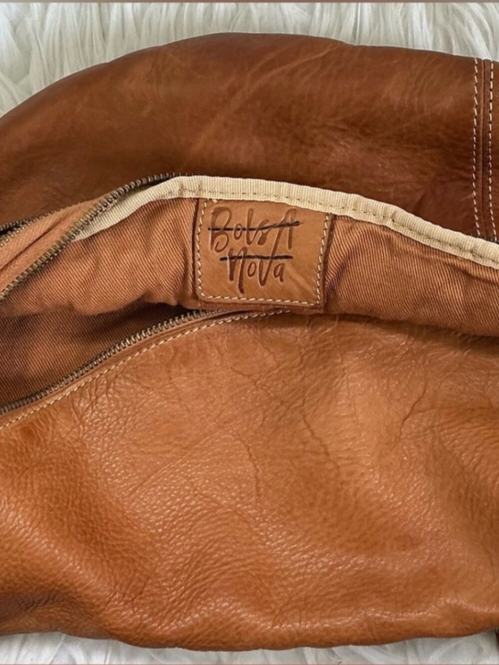Bolsa Nova ‘Bella’ Large Sling - Picture 8 of 9